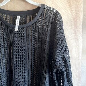 Fabletics Top Sophie Black Lace Crochet Women’s Tunic NWOT Sz:L